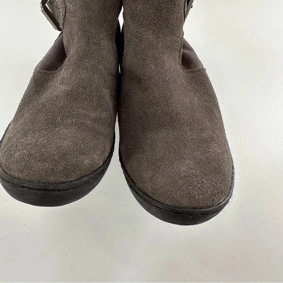 Baretraps womens ankle Omara booties size 8.5 gray suede faux fur wedge boots - Picture 9 of 11